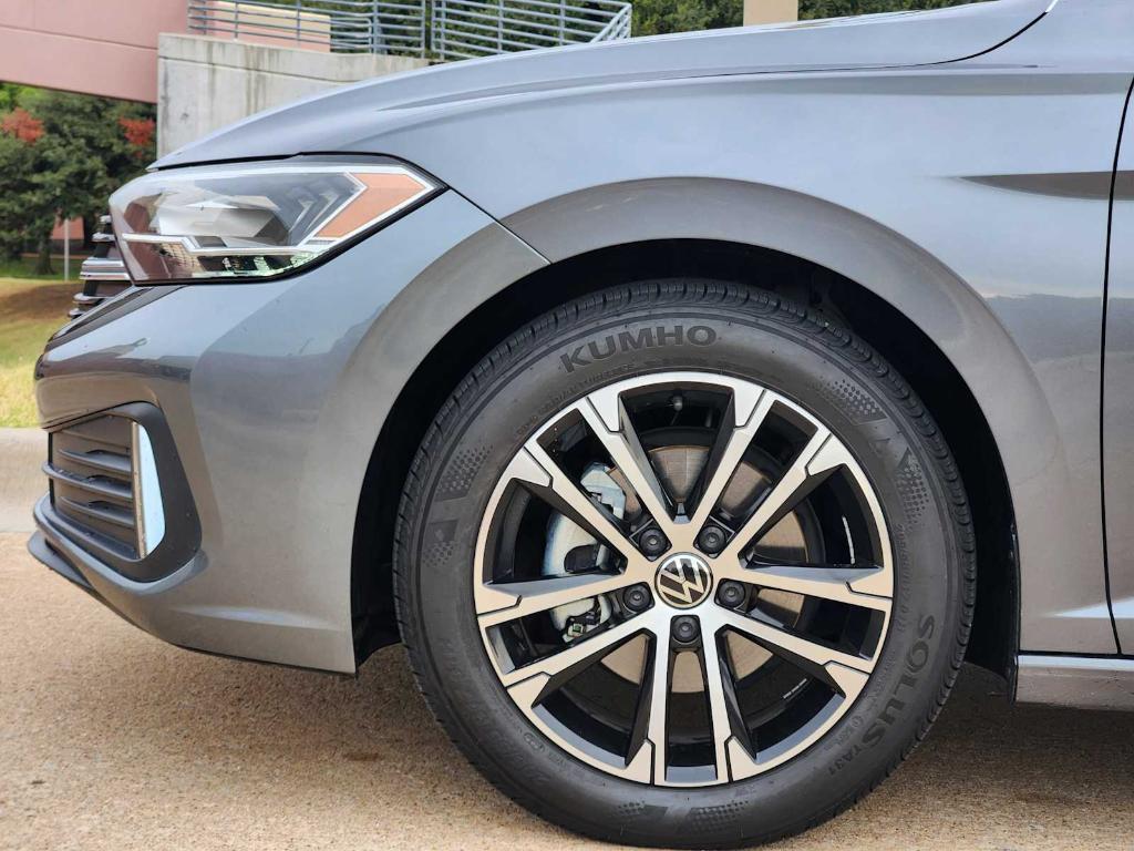 used 2024 Volkswagen Jetta car, priced at $19,991