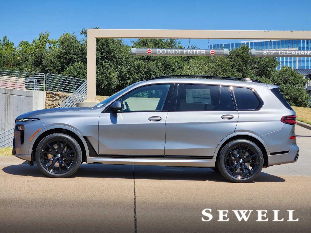 new 2026 BMW X7 car, priced at $107,125