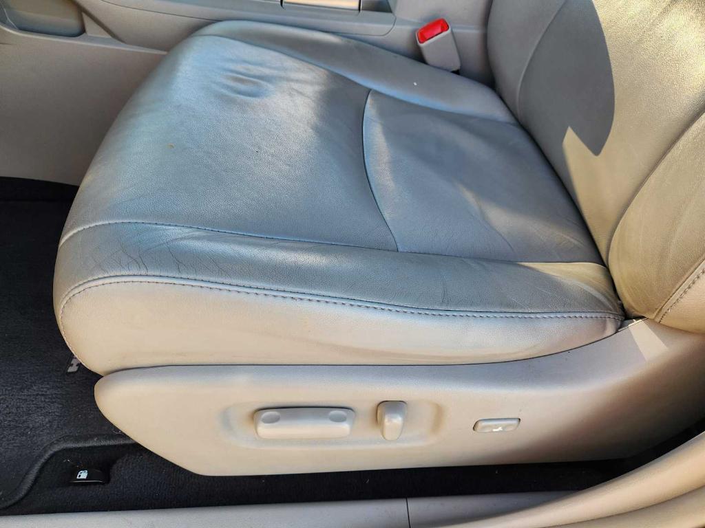 used 2012 Toyota Highlander car, priced at $14,990