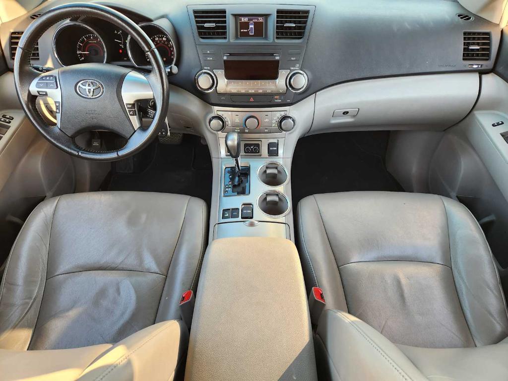 used 2012 Toyota Highlander car, priced at $14,990