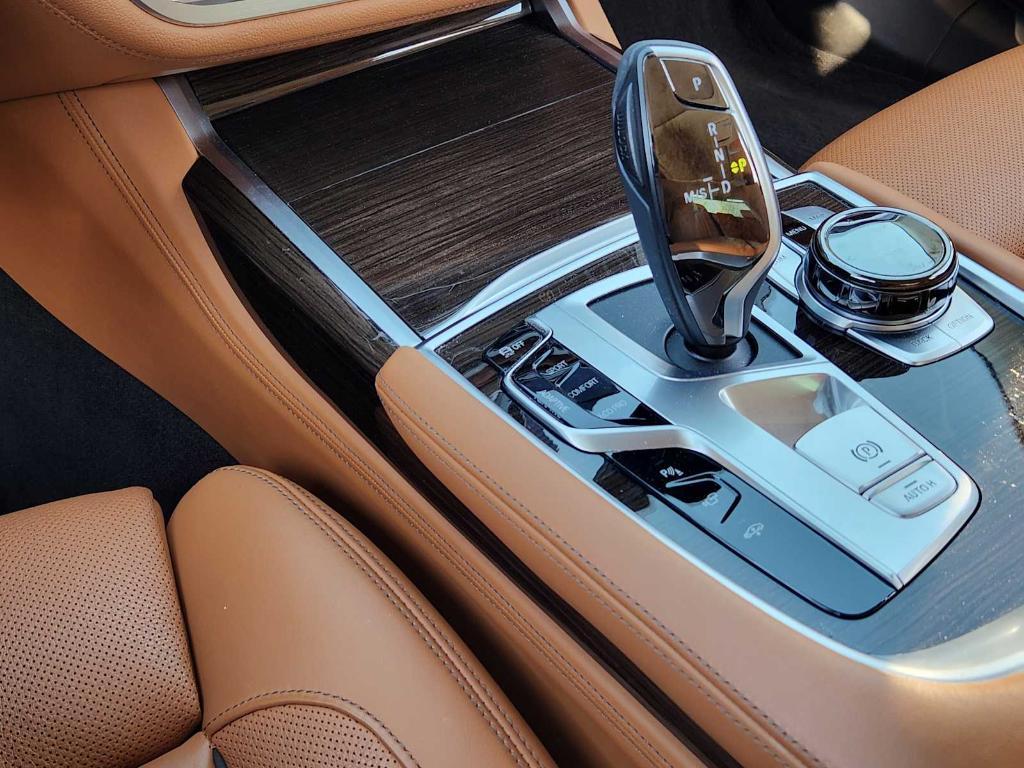 used 2019 BMW 750 car