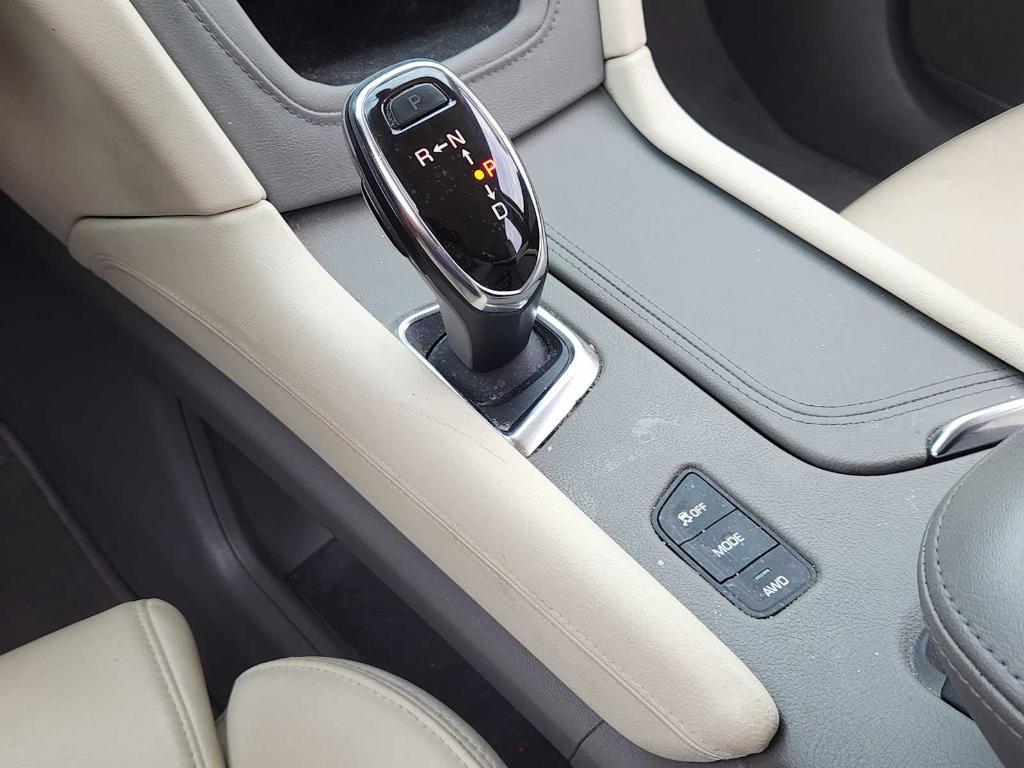 used 2017 Cadillac XT5 car, priced at $21,443