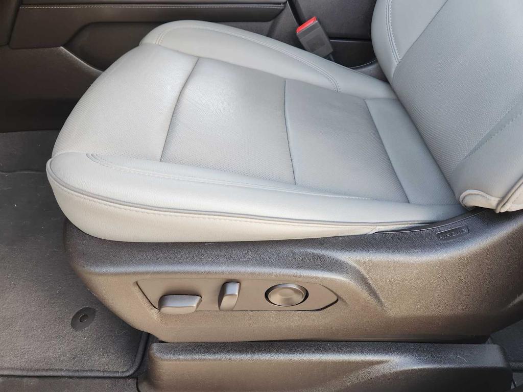 used 2022 GMC Yukon car, priced at $53,990