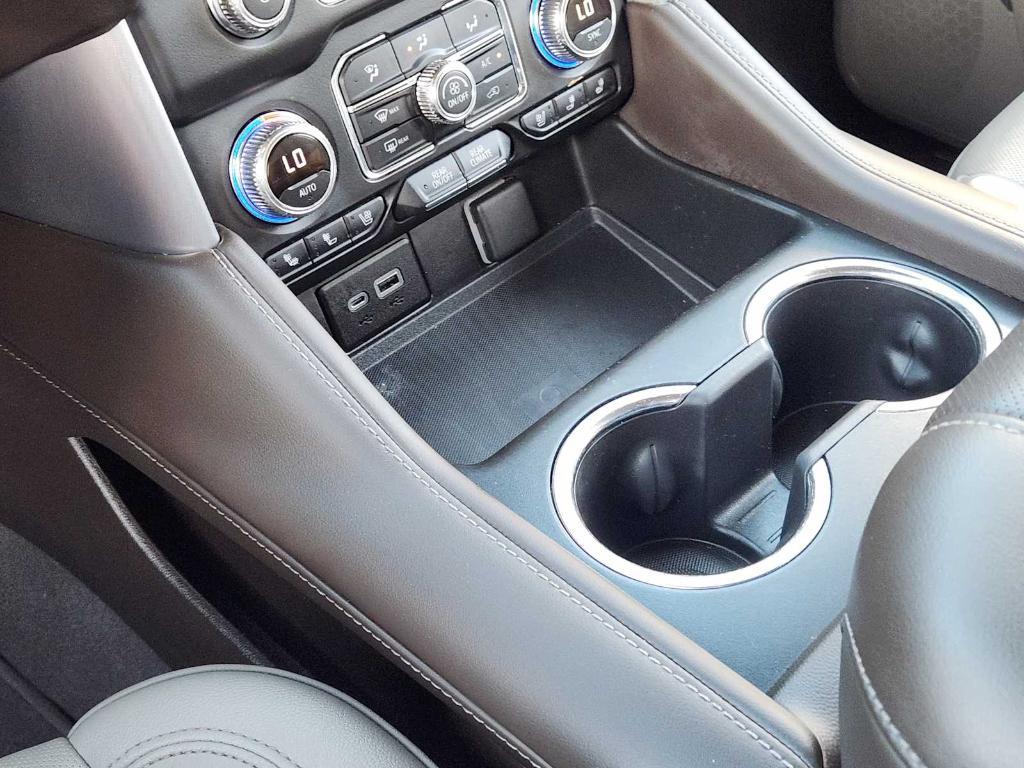 used 2022 GMC Yukon car, priced at $53,990