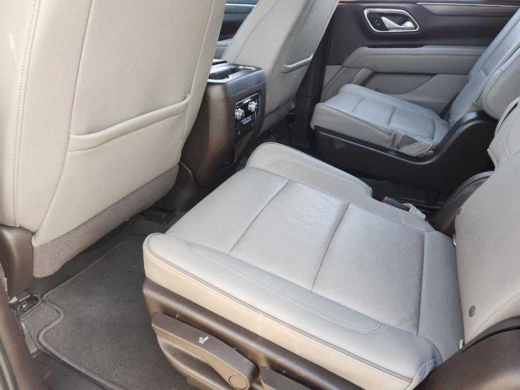used 2022 GMC Yukon car, priced at $53,990