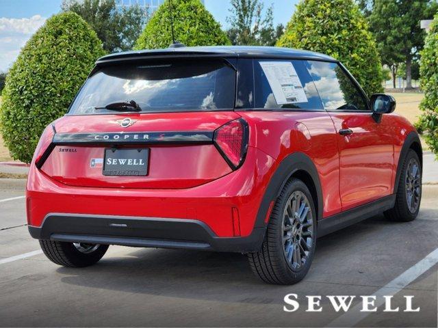 new 2025 MINI Hardtop car, priced at $35,595