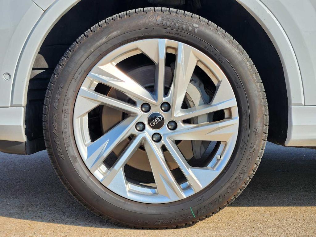 used 2023 Audi Q7 car, priced at $45,391