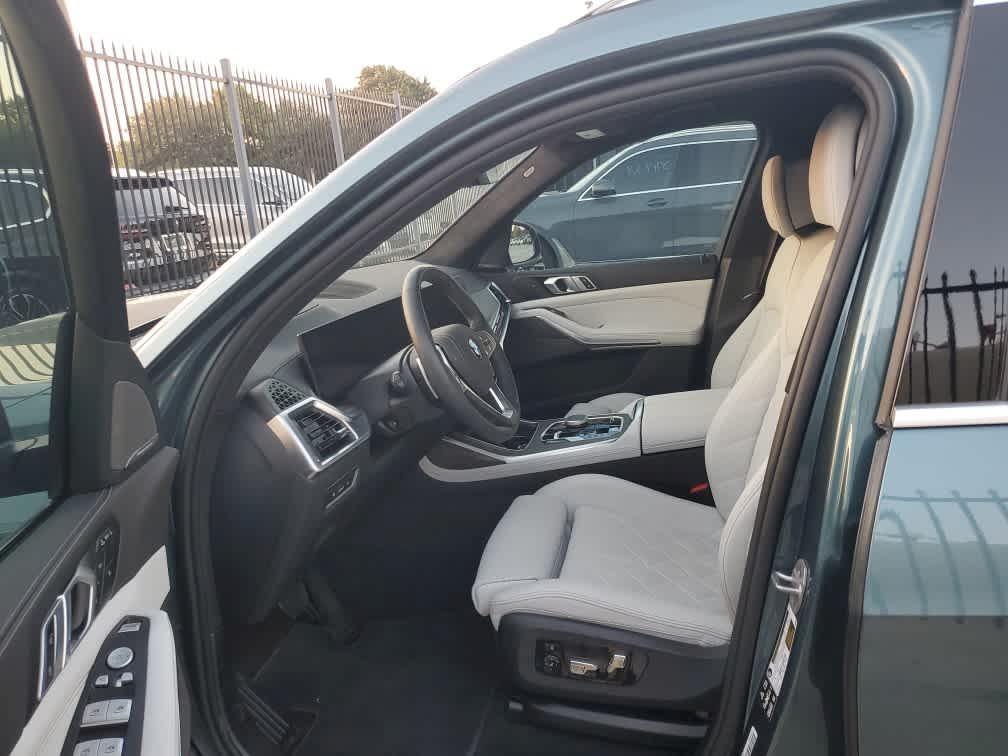 used 2025 BMW X7 car, priced at $80,998