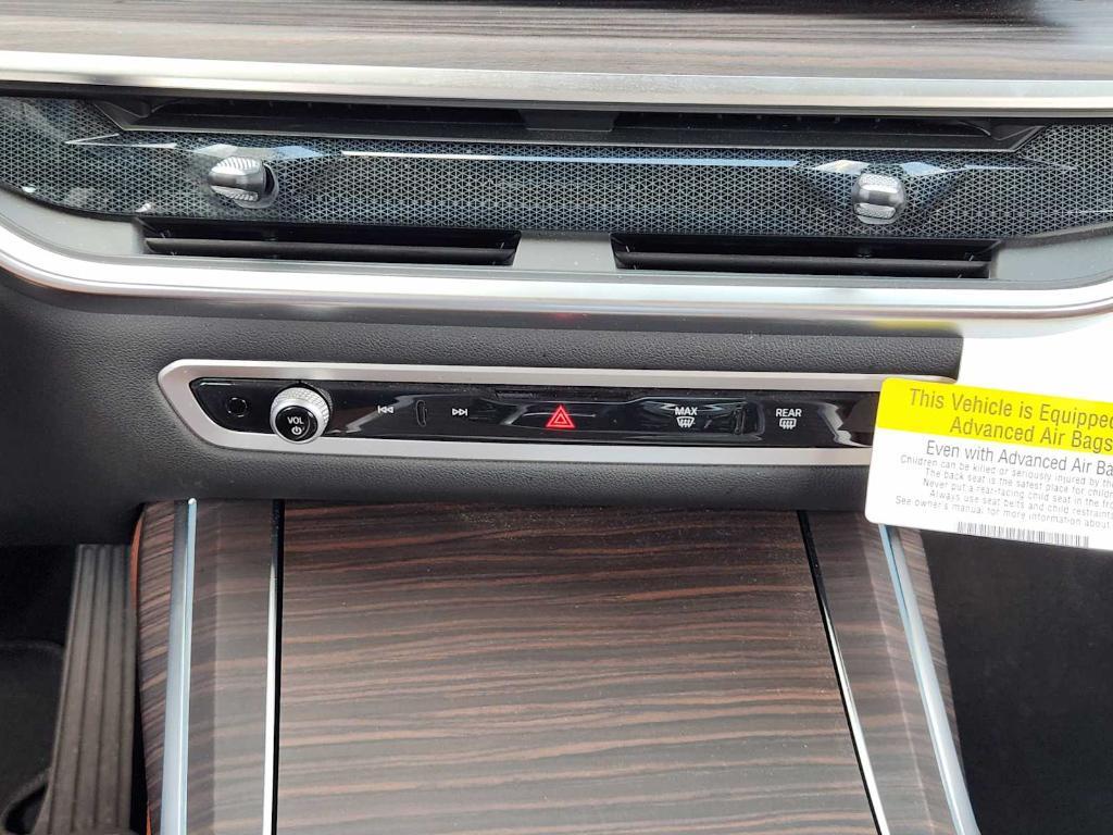 used 2024 BMW X7 car, priced at $76,998