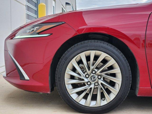 used 2019 Lexus ES 300h car, priced at $33,990