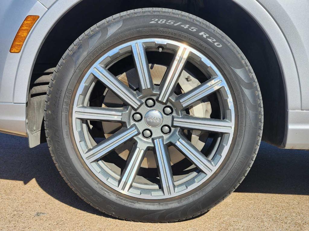 used 2018 Audi Q7 car, priced at $22,990