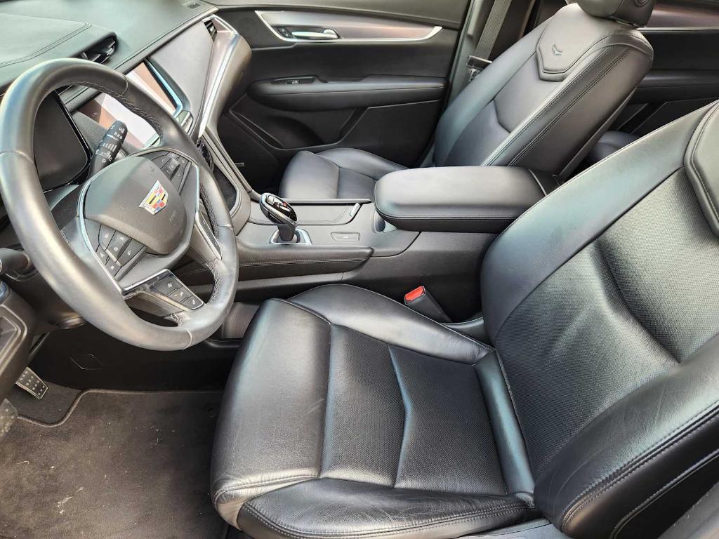 used 2018 Cadillac XT5 car, priced at $22,991