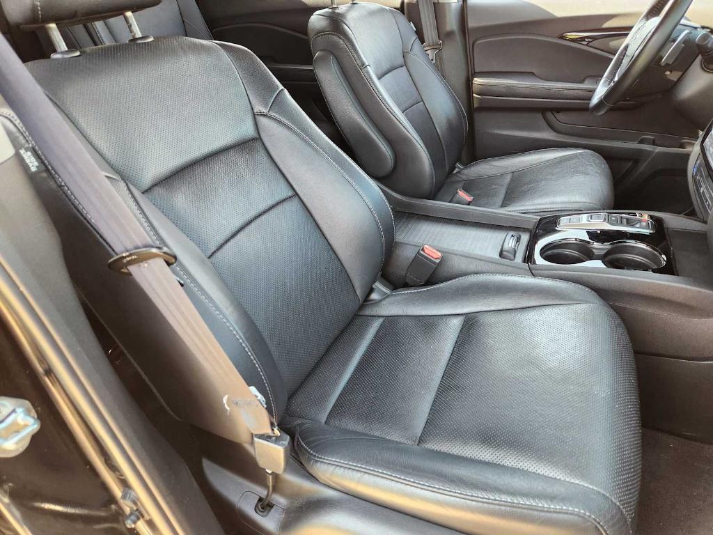 used 2017 Honda Pilot car, priced at $22,991