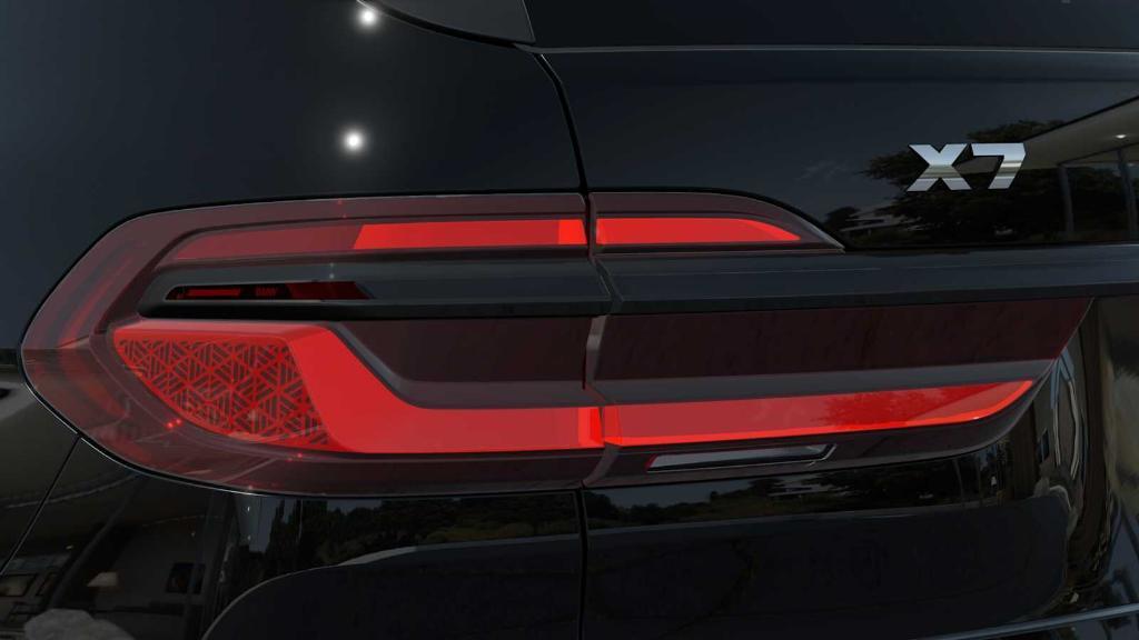 new 2026 BMW X7 car, priced at $125,825