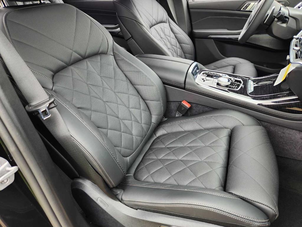 used 2026 BMW X7 car, priced at $99,575