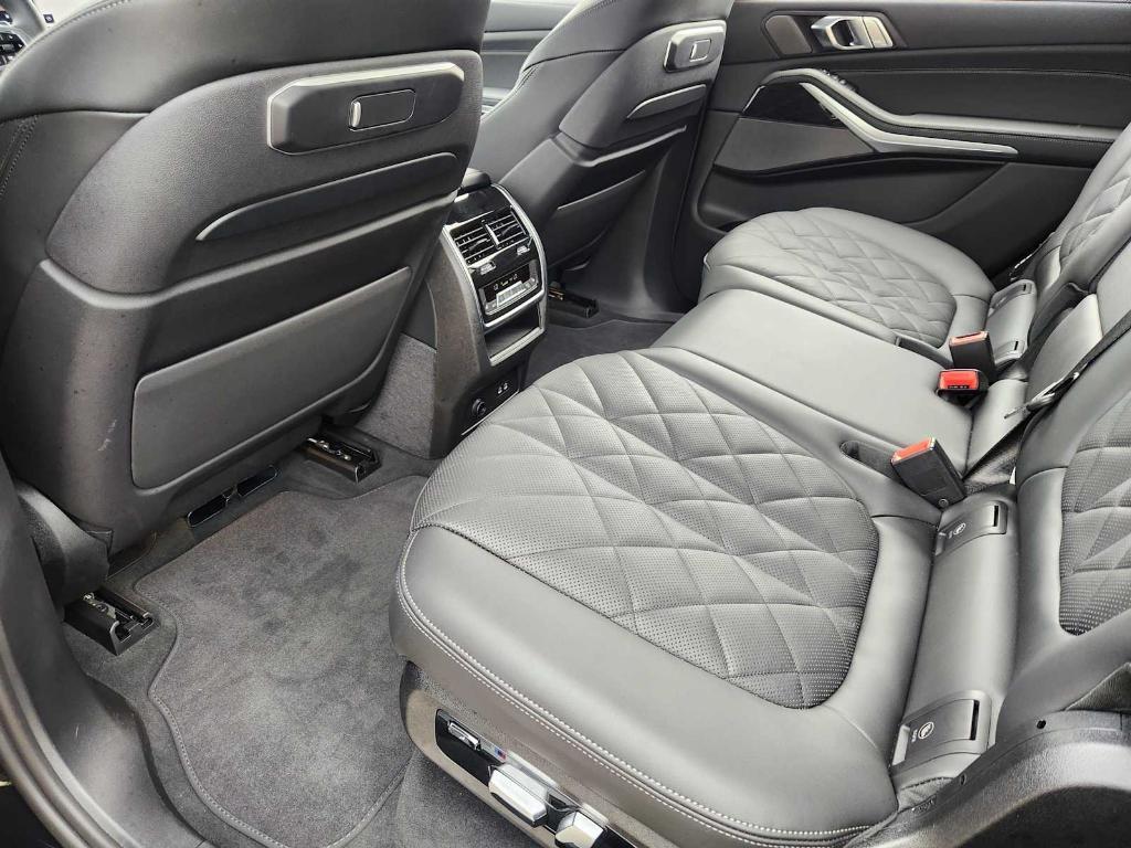 used 2026 BMW X7 car, priced at $99,575