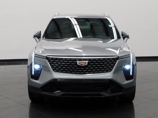 used 2025 Cadillac XT4 car, priced at $35,000