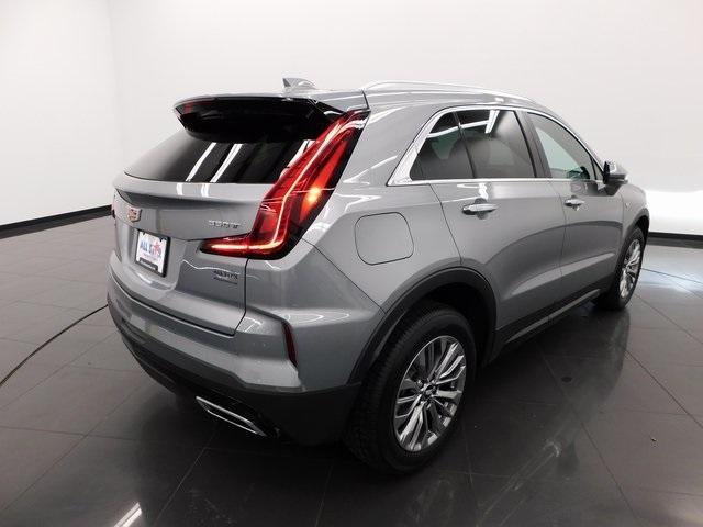 used 2025 Cadillac XT4 car, priced at $35,000