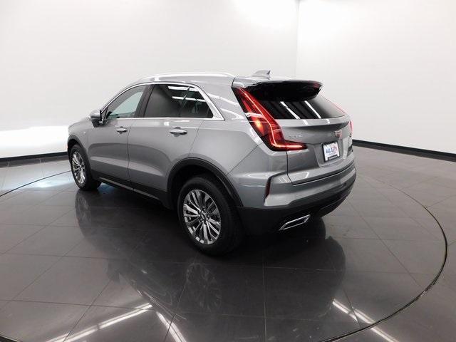used 2025 Cadillac XT4 car, priced at $35,000