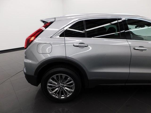 used 2025 Cadillac XT4 car, priced at $35,000