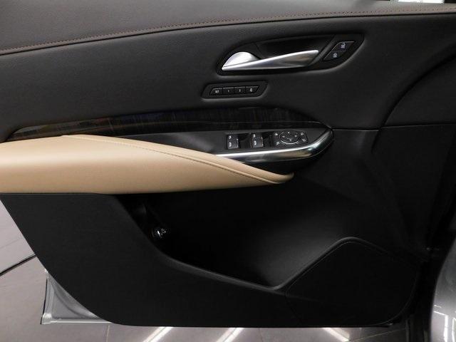 used 2025 Cadillac XT4 car, priced at $35,000