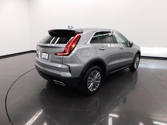 used 2025 Cadillac XT4 car, priced at $35,000