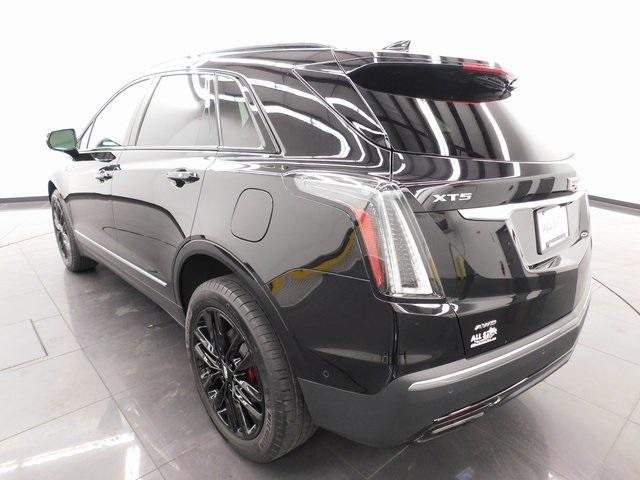 used 2023 Cadillac XT5 car, priced at $38,028