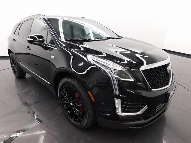 used 2023 Cadillac XT5 car, priced at $38,028