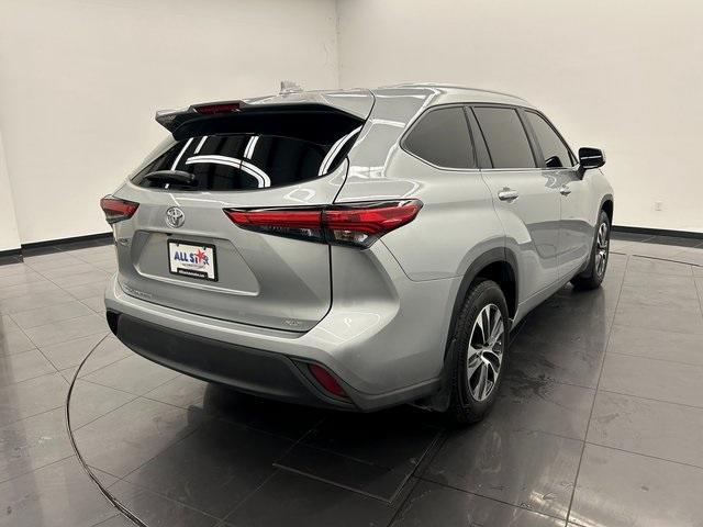 used 2023 Toyota Highlander car, priced at $38,471