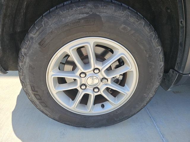 used 2019 Jeep Grand Cherokee car, priced at $19,990