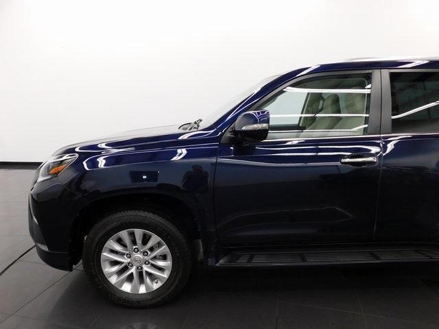 used 2021 Lexus GX 460 car, priced at $49,253