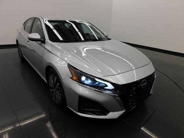 used 2023 Nissan Altima car, priced at $21,714