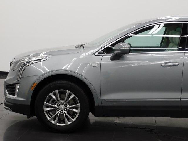 used 2023 Cadillac XT5 car, priced at $32,880