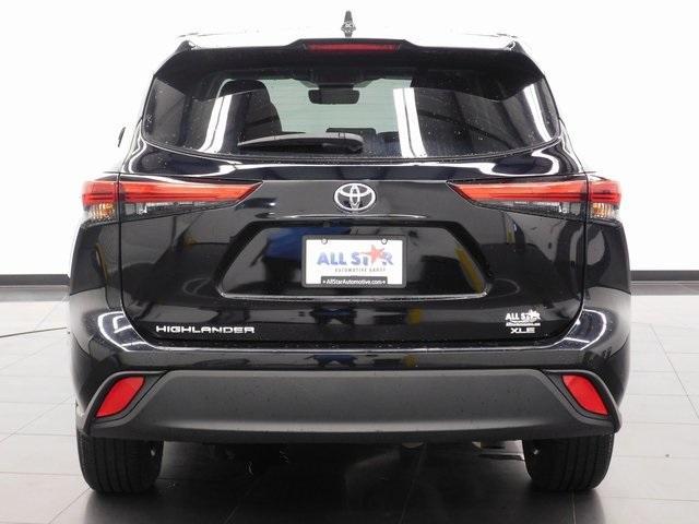 used 2023 Toyota Highlander car, priced at $38,614