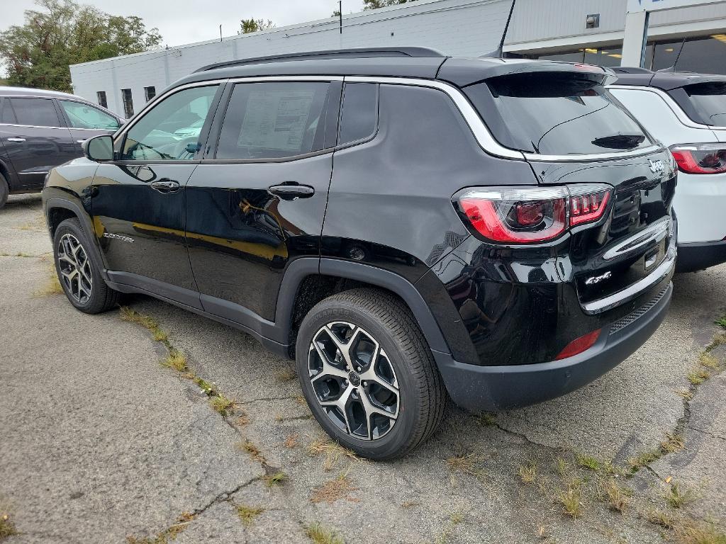 new 2025 Jeep Compass car, priced at $36,135