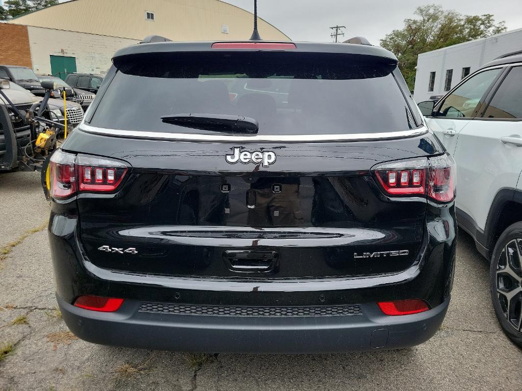 new 2025 Jeep Compass car, priced at $36,135