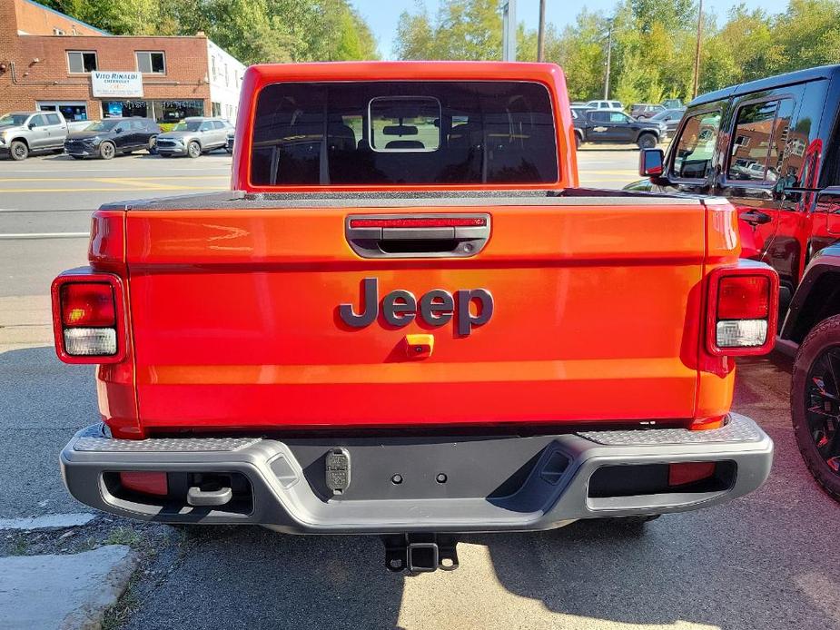 new 2024 Jeep Gladiator car, priced at $46,925