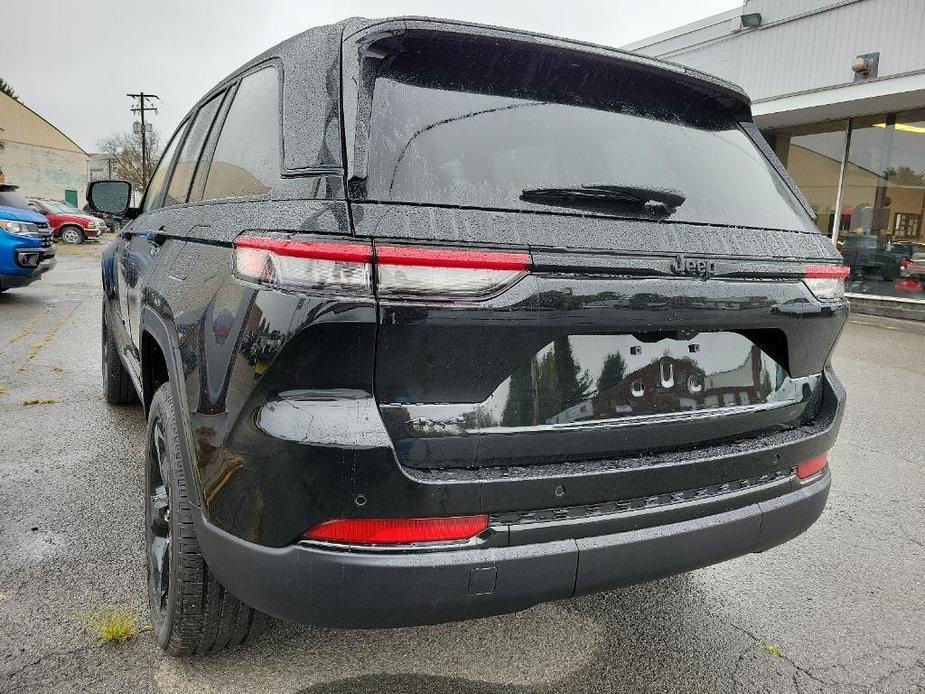 new 2025 Jeep Grand Cherokee car, priced at $48,555