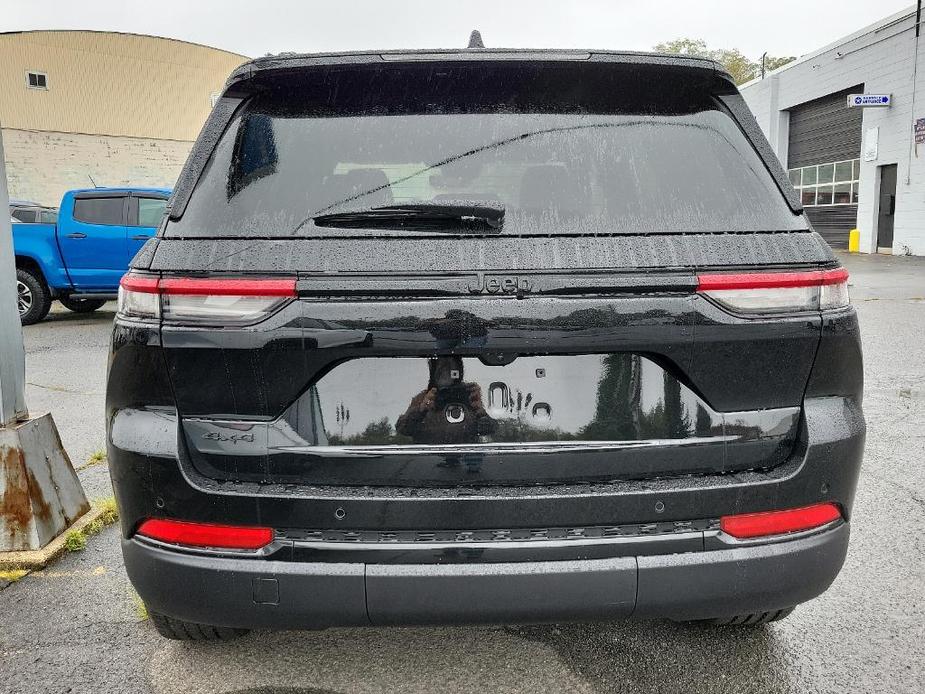 new 2025 Jeep Grand Cherokee car, priced at $48,555