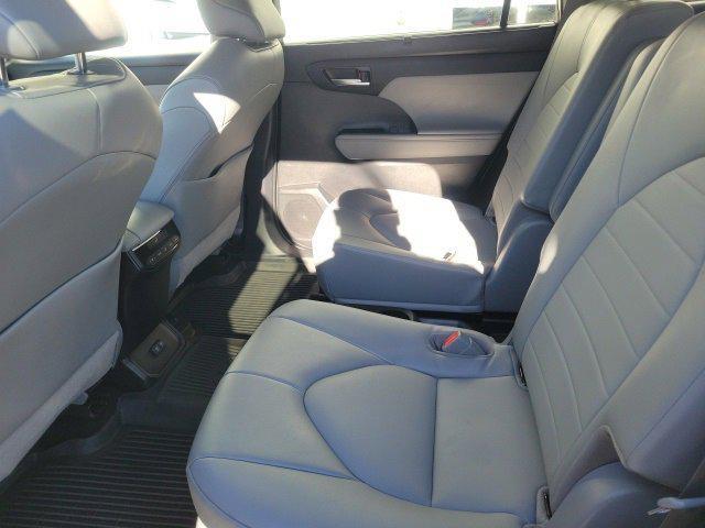 used 2021 Toyota Highlander car, priced at $34,695