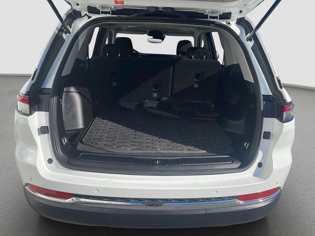 used 2023 Jeep Grand Cherokee car, priced at $27,444