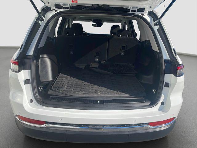 used 2023 Jeep Grand Cherokee car, priced at $27,444