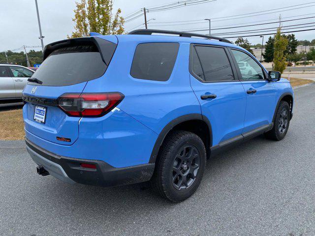 new 2025 Honda Pilot car, priced at $50,950