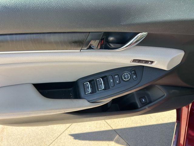 used 2021 Honda Accord Hybrid car, priced at $24,403