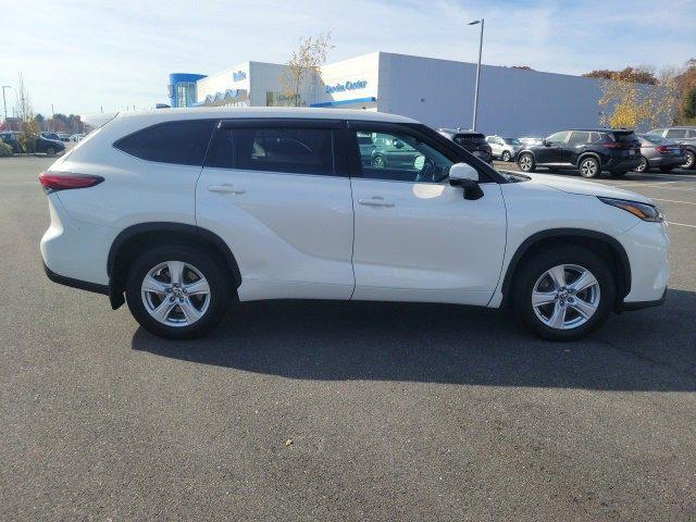 used 2021 Toyota Highlander car, priced at $24,495