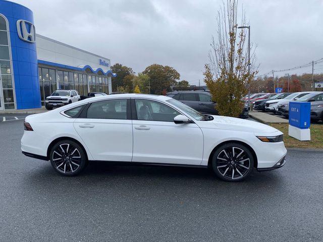 new 2025 Honda Accord Hybrid car, priced at $40,950