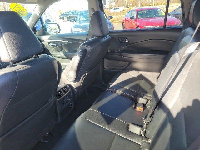 used 2021 Honda Pilot car, priced at $30,694