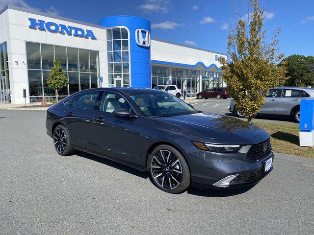 new 2025 Honda Accord Hybrid car, priced at $40,495