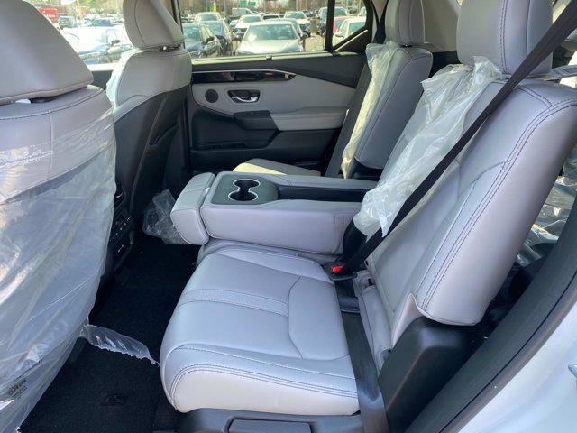 new 2025 Honda Pilot car, priced at $50,255