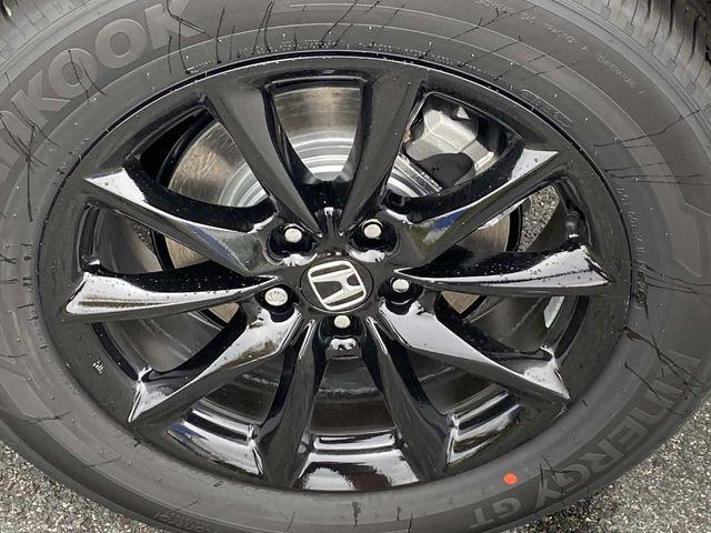 new 2026 Honda CR-V Hybrid car, priced at $41,675